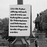 CDU: Die Kulturstiftung soll auch zum Erwerb von Kulturgütern sowie für Präsentations- und Dokumentationsvorhaben des LAndes eingesetzt werden.